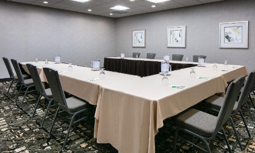 Holiday Inn Hotel & Suites Des Moines-Northwest image 8