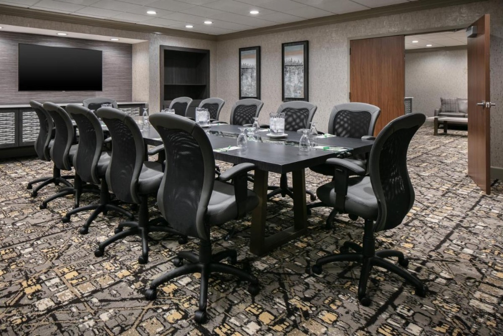 Holiday Inn Hotel & Suites Des Moines-Northwest Image 12