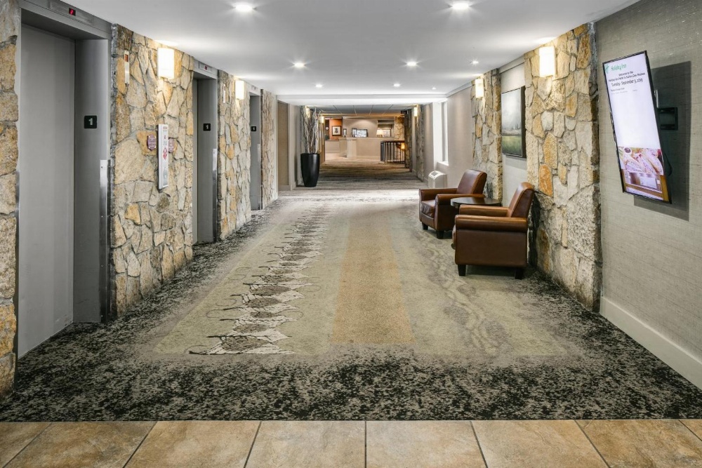 Holiday Inn Hotel & Suites Des Moines-Northwest Main image