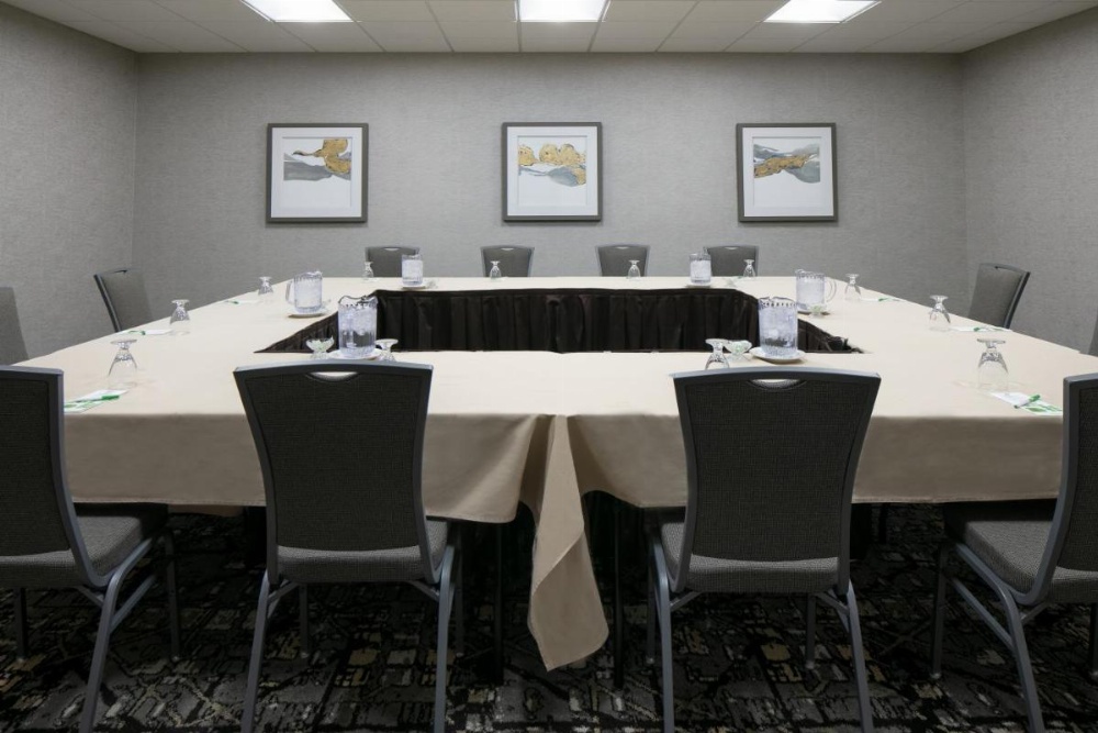 Holiday Inn Hotel & Suites Des Moines-Northwest Image 32