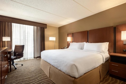 Holiday Inn Hotel & Suites Des Moines-Northwest image 39