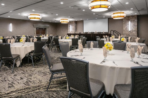 Holiday Inn Hotel & Suites Des Moines-Northwest image 5